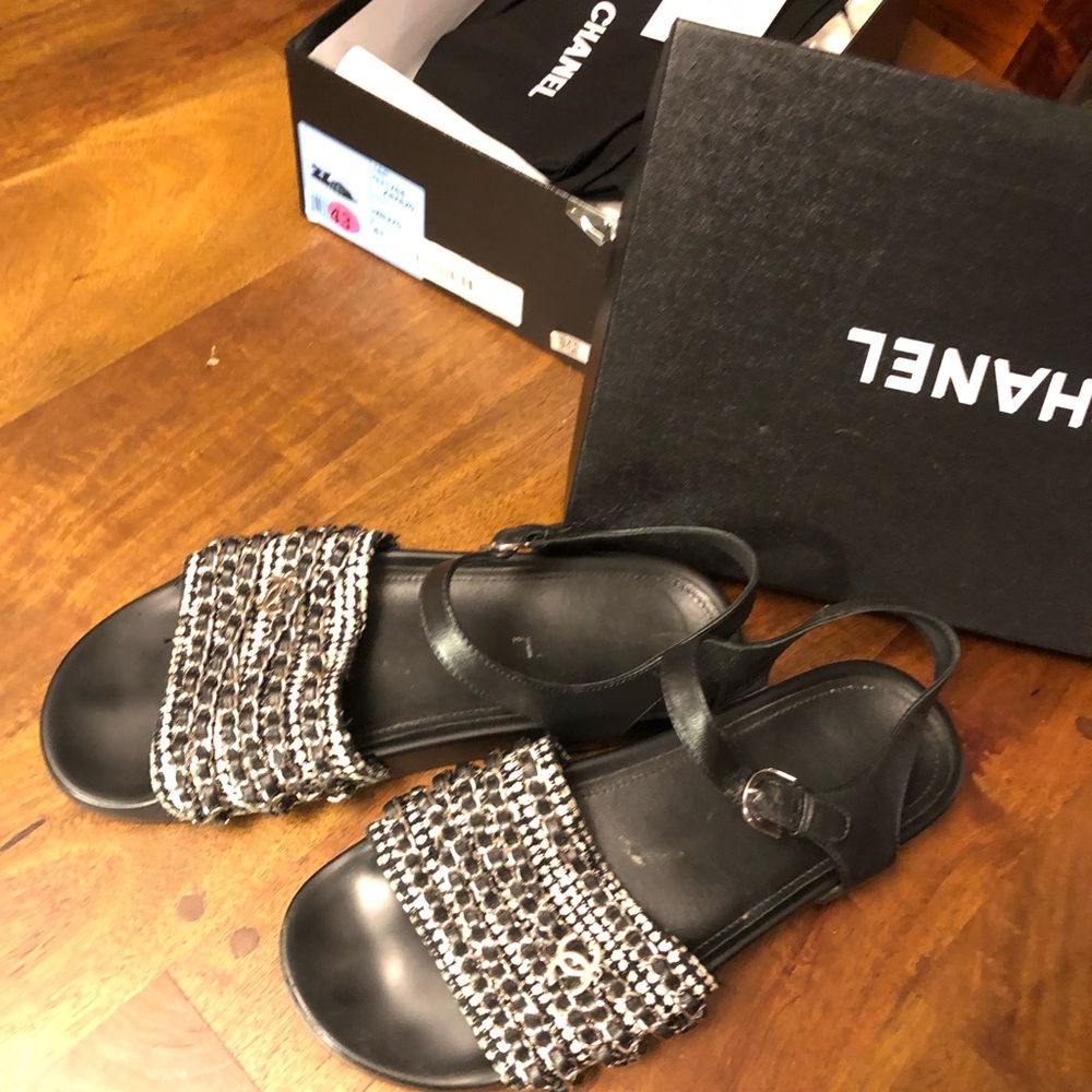 Chanel chain and tweed sandals size 41